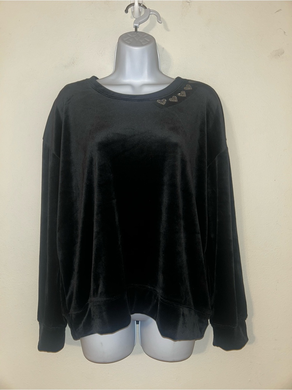 Magaschoni Long-Sleeved Top with Heart Embellishments NWT